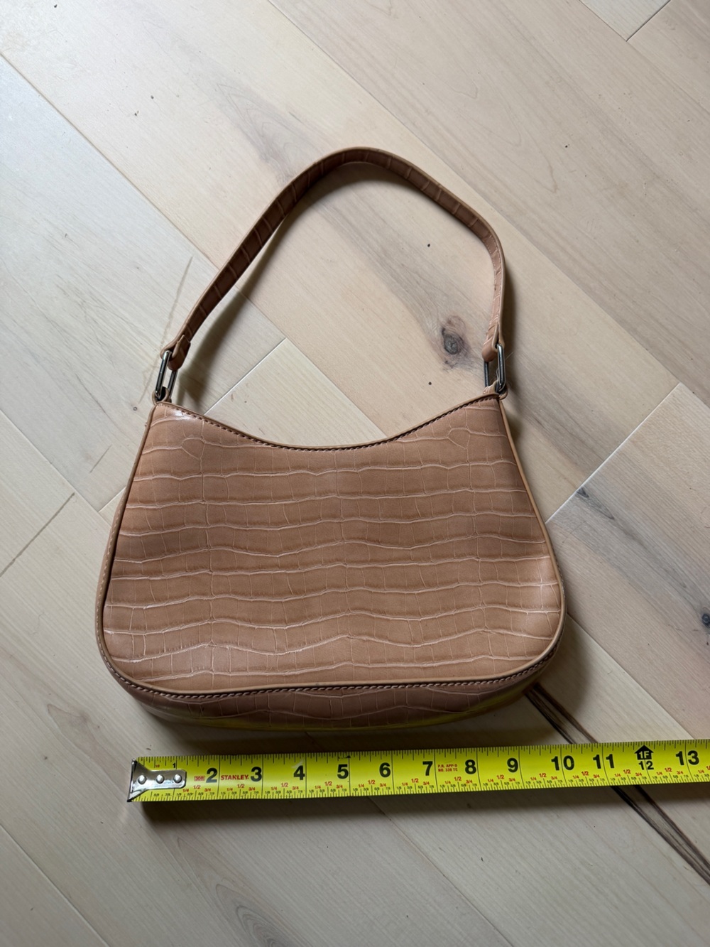 Y2K style light tan faux crocodile Shoulder Bag minimalist European summer - Picture 3 of 7